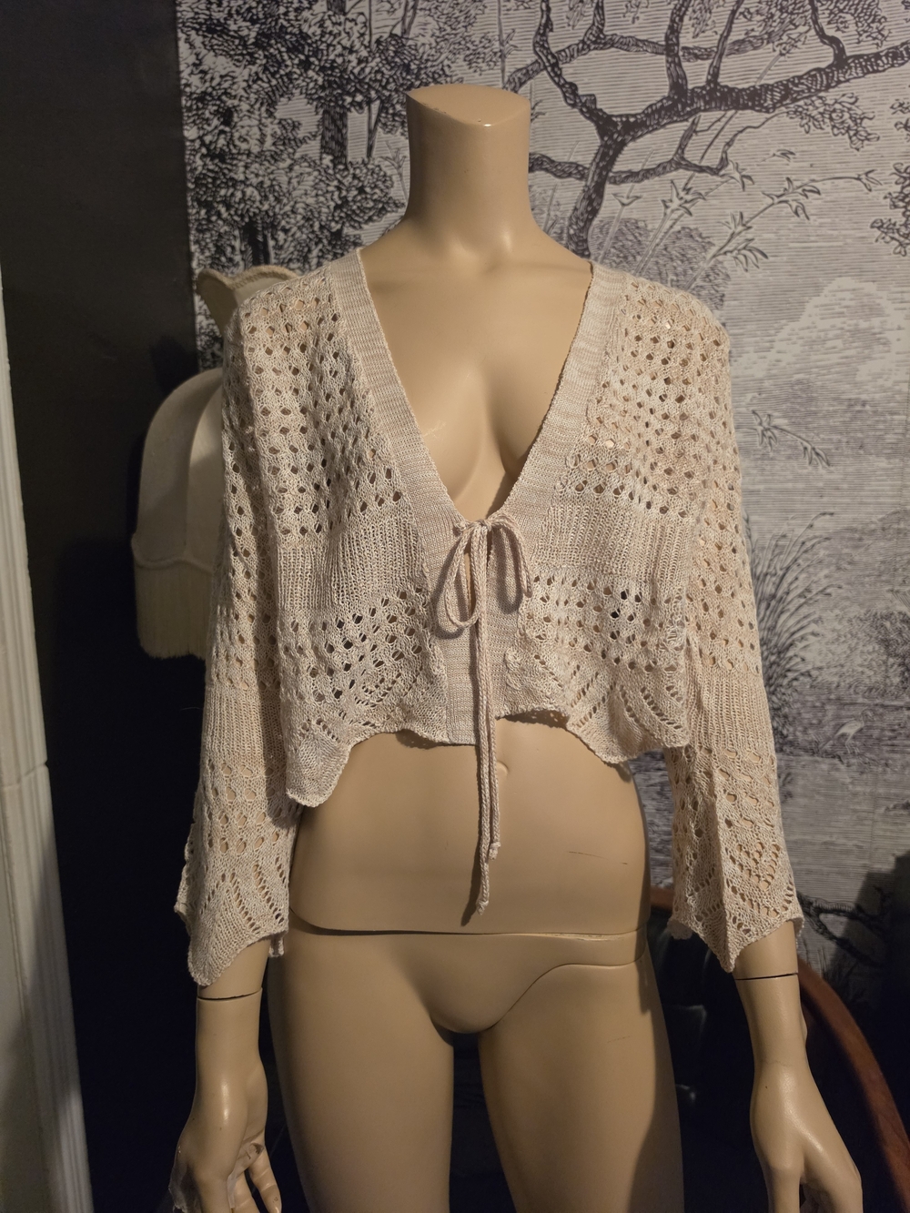 Sweet Kizz Open Knit Cropped Cardigan